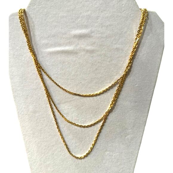 Amazing Givenchy Vintage Layered Gold Plated Chain*Beautiful*Velvet Gift‎ Box - Picture 1 of 6